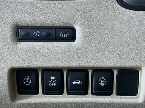 Used 2023 Nissan Murano SL w/ SL Moonroof Package image 17