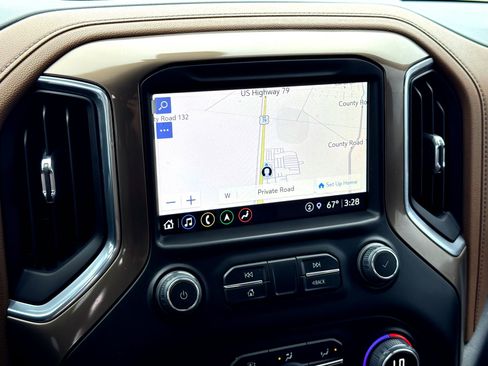 Used 2022 Chevrolet Silverado 2500 High Country w/ Z71 Off-Road Package image 31