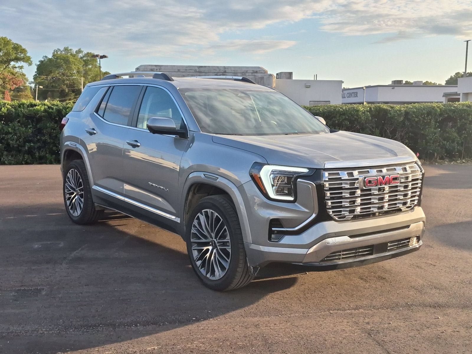 Used 2026 GMC Terrain Denali AWD/4WD image 8