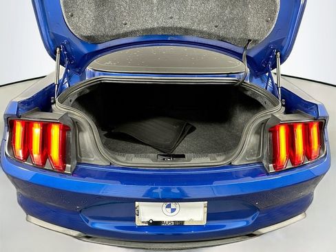 Used 2018 Ford Mustang Coupe image 24