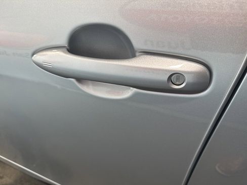 Used 2025 Toyota Prius XSE image 15