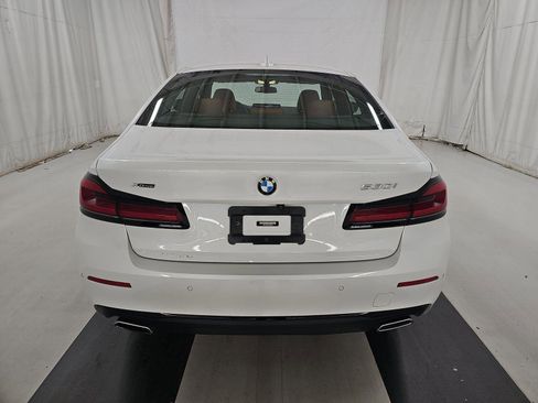 Used 2023 BMW 530i xDrive w/ Premium Package image 5