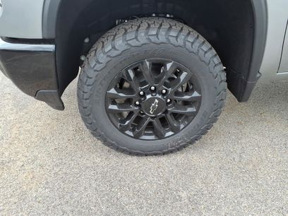 New 2026 Chevrolet Silverado 2500 LT w/ Trail Boss Package