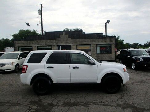 Used 2012 Ford Escape XLS image 2