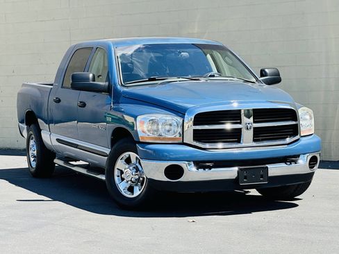Used 2006 Dodge Ram 1500 Truck SLT w/ Trailer Tow Group RWD image 1