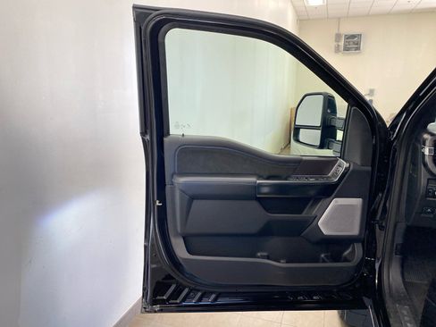 New 2026 Ford F350 Platinum image 38