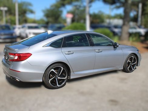 Used 2018 Honda Accord Sport image 8