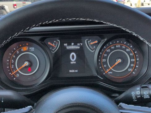 Certified 2025 Jeep Wrangler Sport AWD/4WD image 23