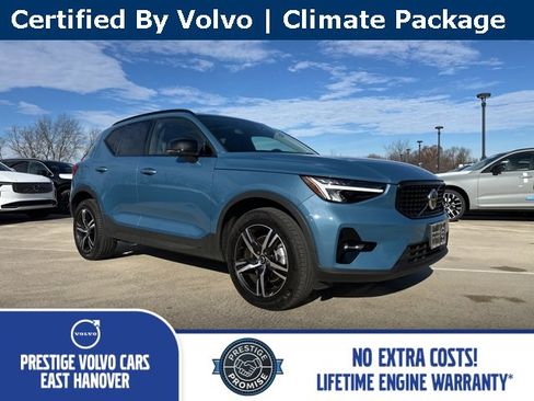 Certified 2023 Volvo XC40 B5 Plus image 1