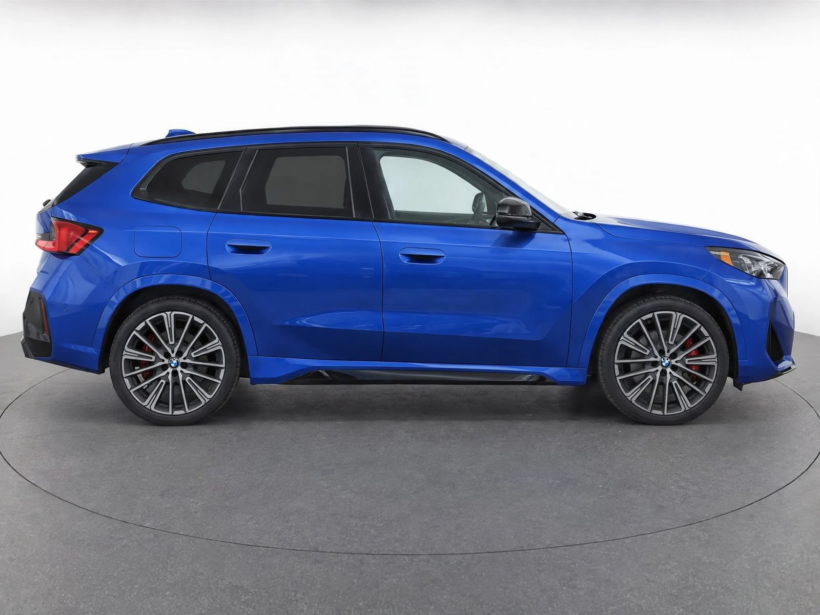 Used 2024 BMW X1 M35i w/ Premium Package AWD/4WD image 4