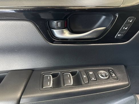 Used 2025 Honda CR-V Sport Touring image 10