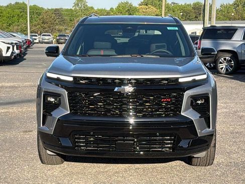 New 2026 Chevrolet Traverse RS image 2