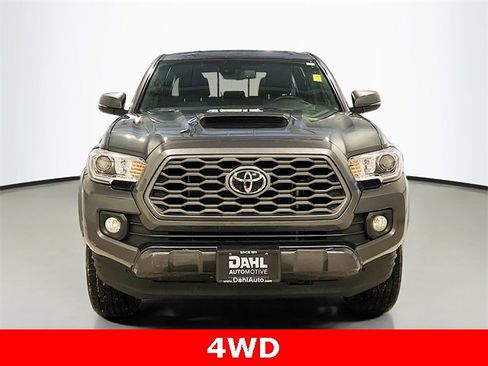 Used 2023 Toyota Tacoma TRD Sport image 2