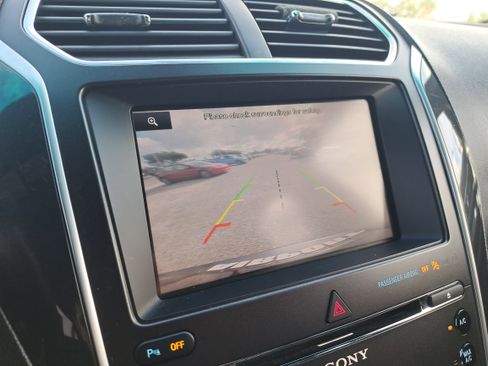 Used 2016 Ford Explorer Sport image 24