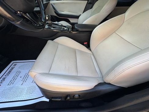 Used 2019 Kia Stinger RWD image 28