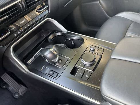 Used 2025 MAZDA CX-90 3.3 Turbo w/ Select Package AWD/4WD image 28