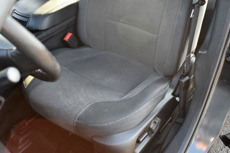 Used 2016 Ford Taurus SEL w/ Equipment Group 201A FWD image 17