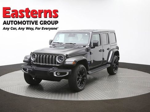 Used 2025 Jeep Wrangler Unlimited Sahara AWD/4WD image 54