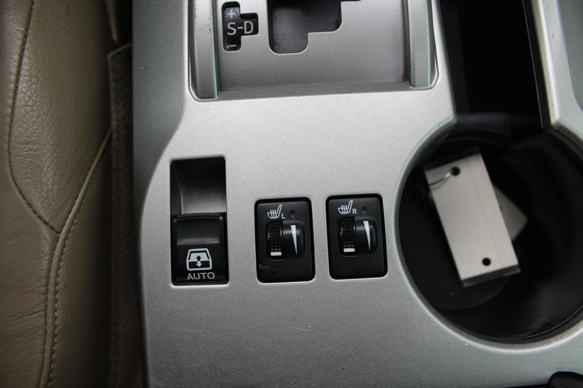 Used 2013 Toyota 4Runner Limited RWD image 32