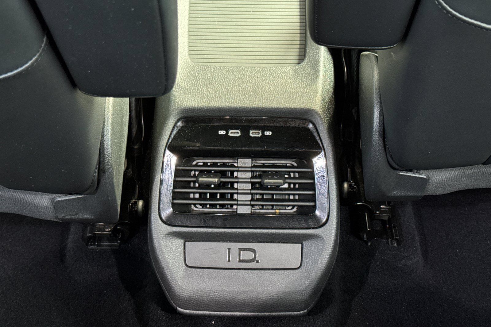 Used 2022 Volkswagen ID.4 Pro S RWD image 15