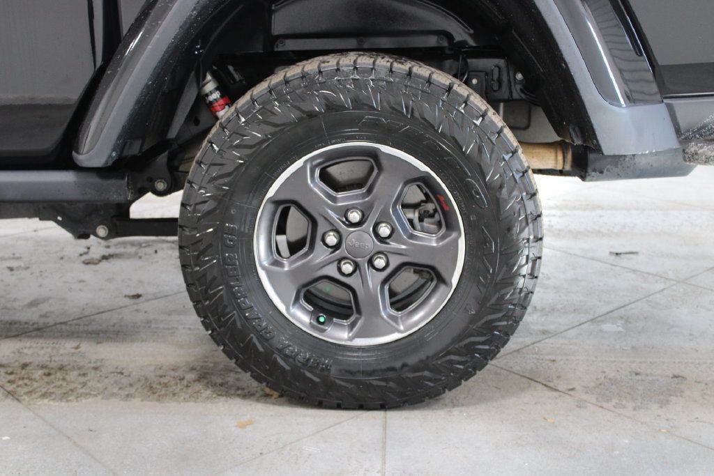 Used 2021 Jeep Gladiator Rubicon w/ Trailer Tow Package AWD/4WD image 17