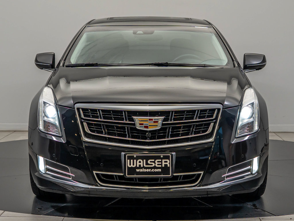 Used 2016 Cadillac XTS Premium FWD image 2