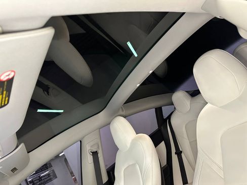 Used 2019 Tesla Model 3 Standard Range Plus image 38