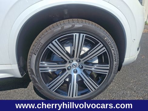 New 2025 Volvo XC90 T8 Ultra w/ Protection Package Premier image 9
