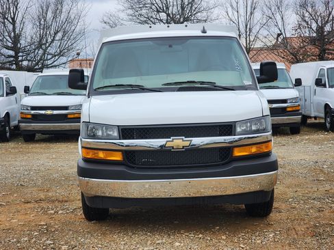 New 2025 Chevrolet Express 3500 w/ Power Convenience Package RWD image 5