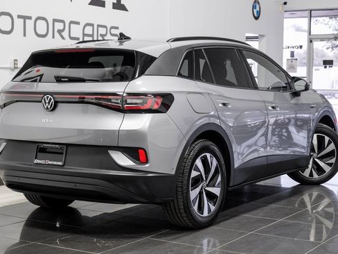 Used 2023 Volkswagen ID.4 Pro image 9