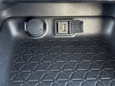 Used 2020 Toyota RAV4 XLE w/ All Weather Liner Package image 20