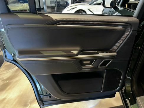 Used 2024 Rivian R1S Adventure AWD/4WD image 19
