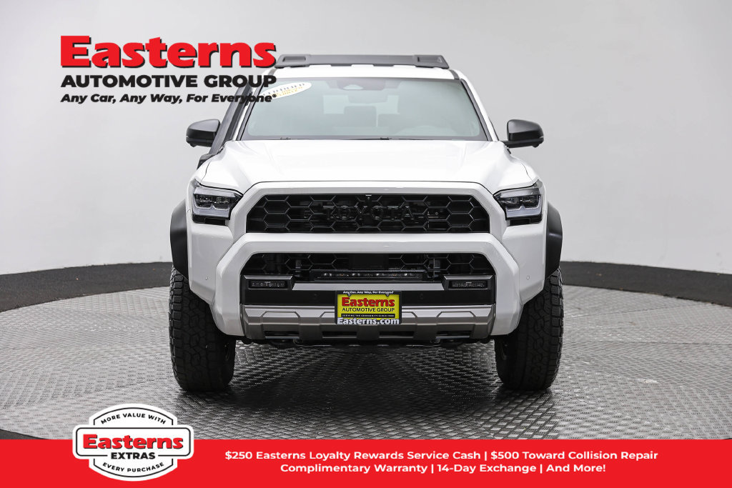 Used 2025 Toyota 4Runner Trailhunter AWD/4WD image 3