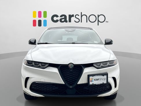 Used 2024 Alfa Romeo Tonale Veloce w/ Active Assist Package AWD/4WD image 8
