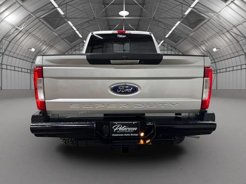 Used 2019 Ford F250 Lariat w/ Chrome Package AWD/4WD image 4