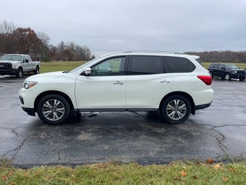 Used 2020 Nissan Pathfinder SL image 11