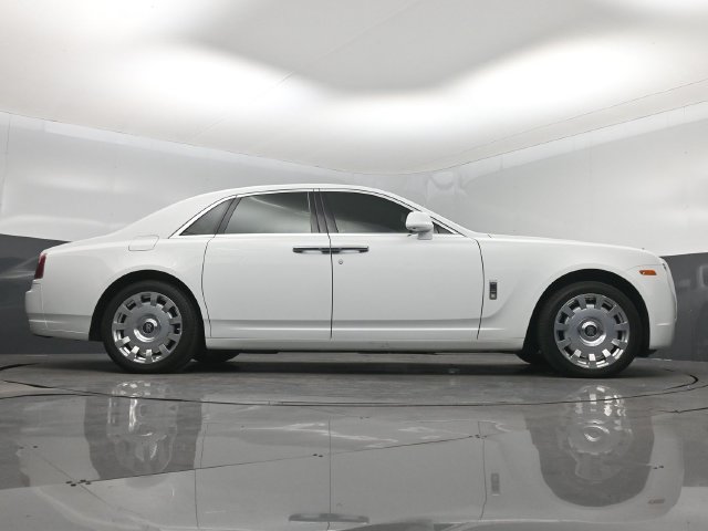 Used 2013 Rolls-Royce Ghost RWD image 16