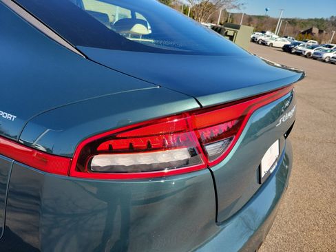 Used 2023 Kia Stinger GT2 image 30