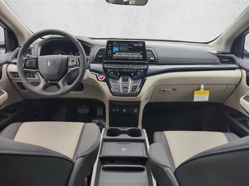 New 2026 Honda Odyssey Elite image 18