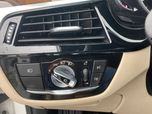 Used 2017 BMW 530i image 13