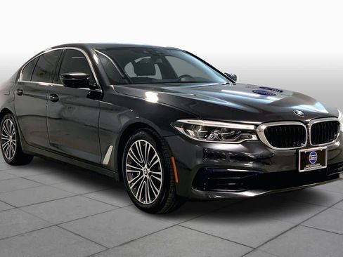 Used 2019 BMW 530i xDrive w/ Executive Package image 2