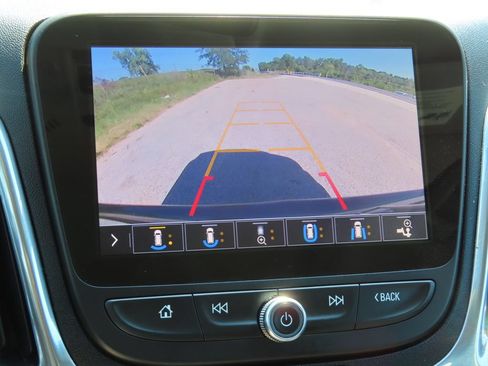 Used 2019 Chevrolet Equinox Premier FWD image 6