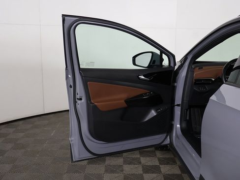 Used 2021 Volkswagen ID.4 Pro S image 22