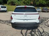 Used 2024 Hyundai Kona SEL w/ Convenience Package image 4