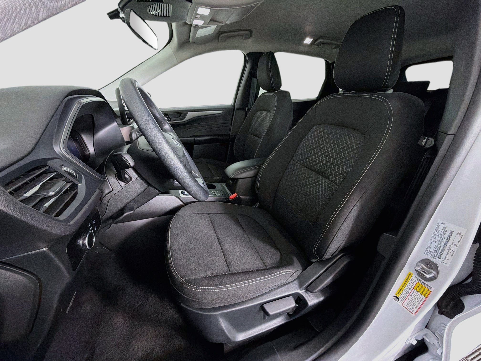 Used 2025 Ford Escape Active AWD/4WD image 13