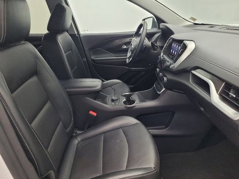 Used 2024 GMC Terrain SLT image 21