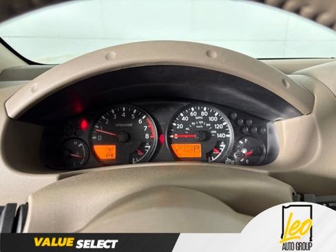 Used 2016 Nissan Frontier SV w/ SV Value Truck Package AWD/4WD image 11