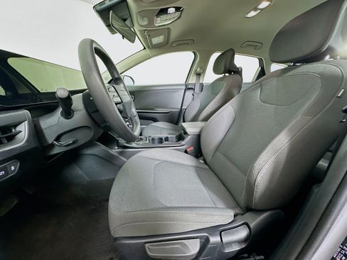 Used 2025 Kia K4 FWD image 13