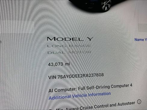 Used 2024 Tesla Model Y Long Range AWD/4WD image 13
