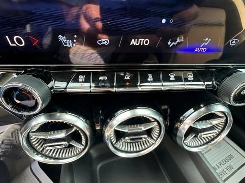 Certified 2024 Chevrolet Blazer EV LT AWD/4WD image 21